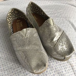 Sparkle toms